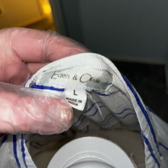 Eden & Olivia White and Blue Striped Button-Up Shirt - Picture 4 of 4